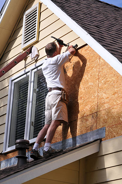 Best Storm Damage Siding Repair  in East Los Angeles, CA